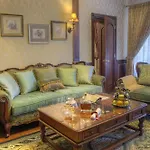 Frederic Koklen Boutique Готель 4*