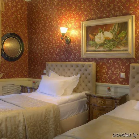 Frederic Koklen Boutique 4*