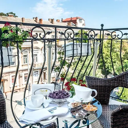 Frederic Koklen Boutique