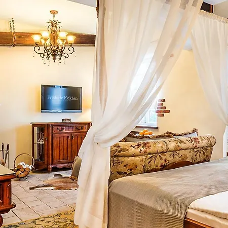 Frederic Koklen Boutique 4*