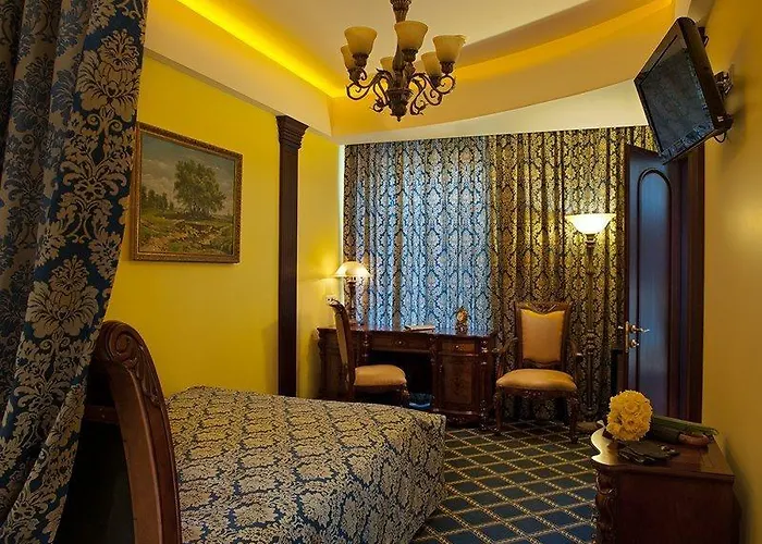 Frederic Koklen Boutique