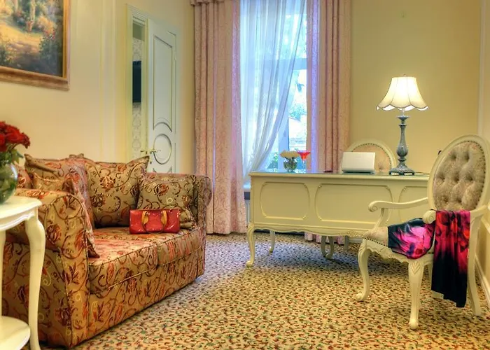 Frederic Koklen Boutique Hotel 4*